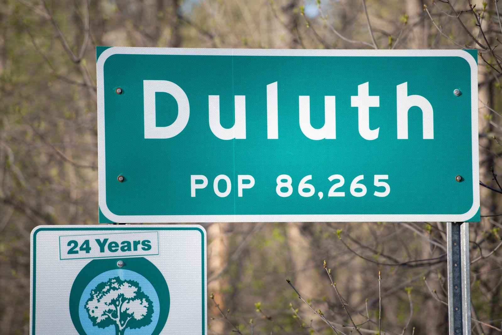 Duluth, MN city limits road sign