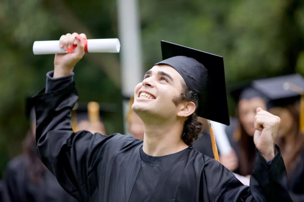 FBI: Don’t Share Senior Photos, School Information Online