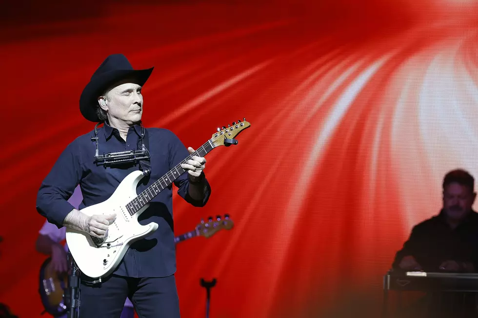 WIN WITH B105: Clint Black At DECC Symphony Hall